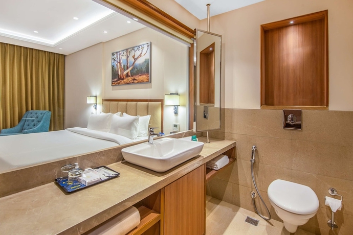 Imagen de la habitación del Hotel Golden Tulip Jalandhar. Foto 12