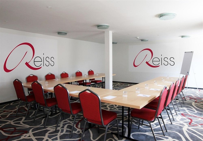 Imagen de los interiores del Hotel Golden Tulip Kassel Reiss. Foto 14