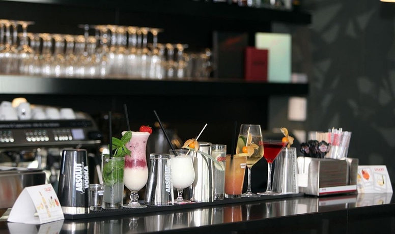 Imagen del bar/restaurante del Hotel Golden Tulip Kassel Reiss. Foto 2