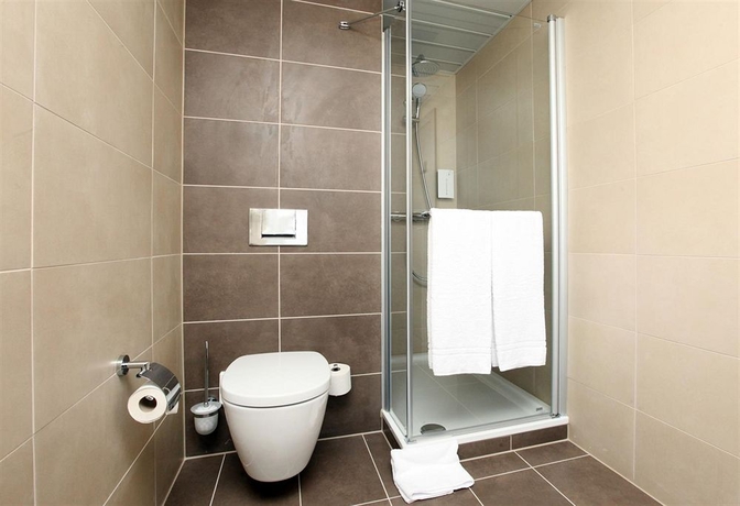 Imagen de la habitación del Hotel Golden Tulip Kassel Reiss. Foto 12