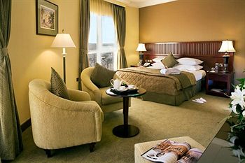 Imagen de la habitación del Hotel Golden Tulip Khatt Springs. Foto 5