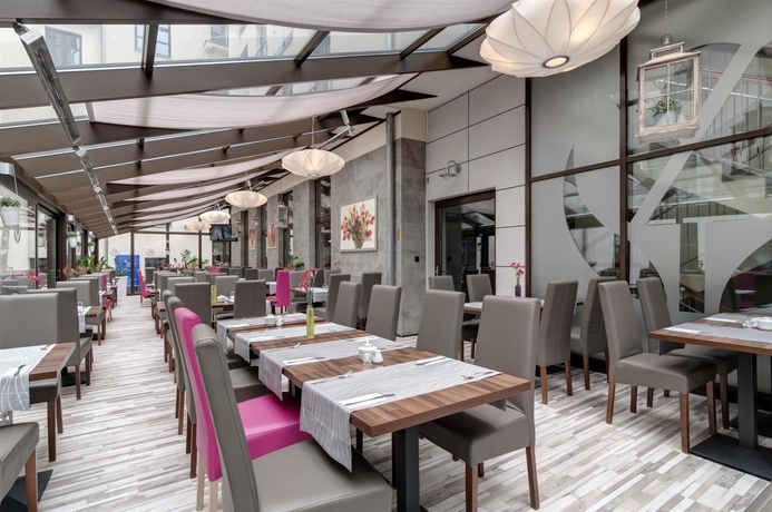 Imagen del bar/restaurante del Hotel Golden Tulip Krakow City Center. Foto 7