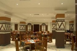 Imagen del bar/restaurante del Hotel Golden Tulip Kumasi City. Foto 3