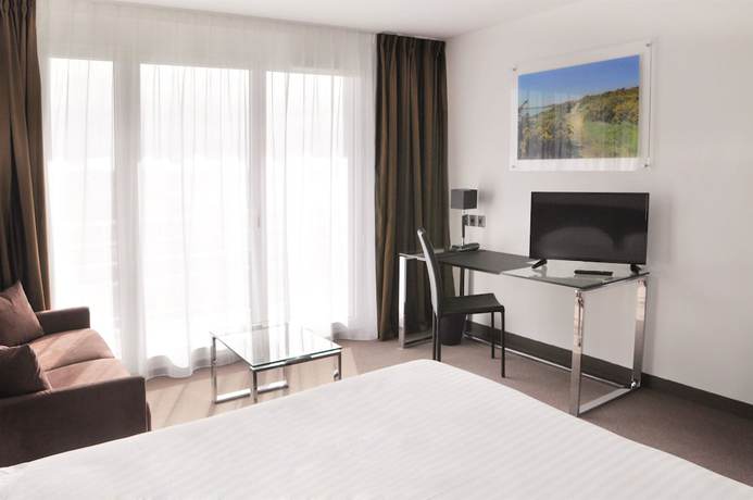 Imagen de la habitación del Hotel Golden Tulip La Baule. Foto 17