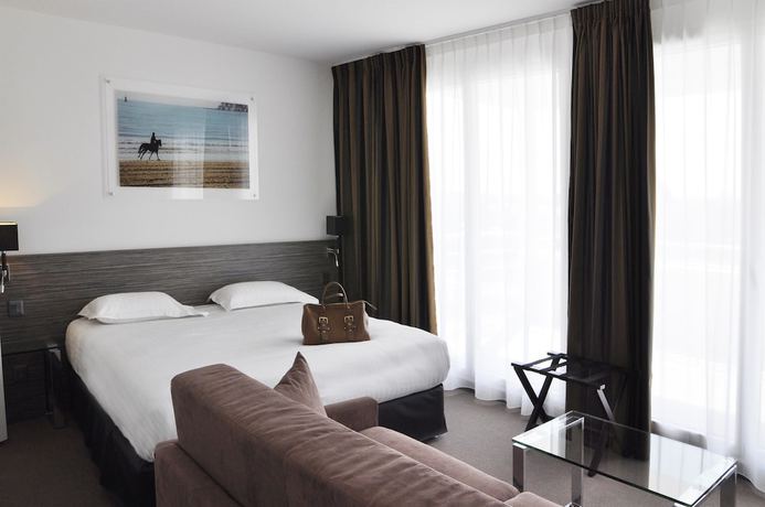 Imagen de la habitación del Hotel Golden Tulip La Baule. Foto 20