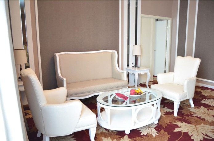 Imagen de la habitación del Hotel Golden Tulip Legacy Surabaya. Foto 10