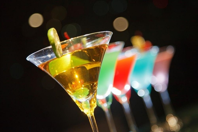 Imagen del bar/restaurante del Hotel Golden Tulip Mandison Suites. Foto 6