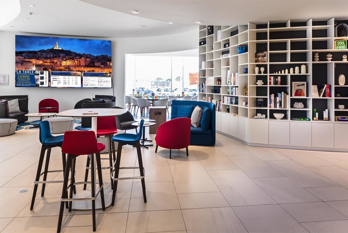 Imagen de los interiores del Hotel Golden Tulip Marseille Euromed. Foto 12