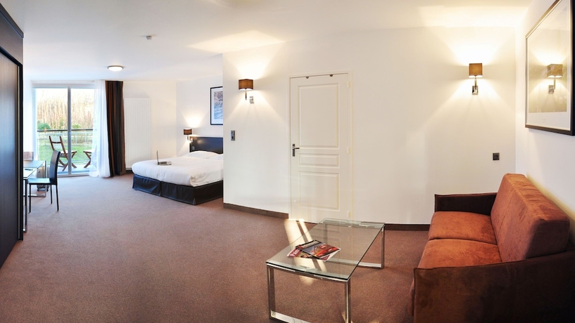 Imagen de la habitación del Hotel Golden Tulip Nantes Carquefou Suites. Foto 3