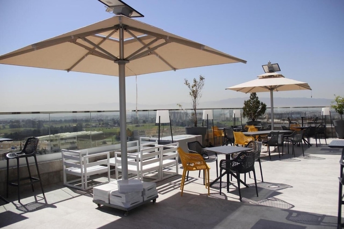 Imagen del bar/restaurante del Hotel Golden Tulip Opera Alger, Argel. Foto 3