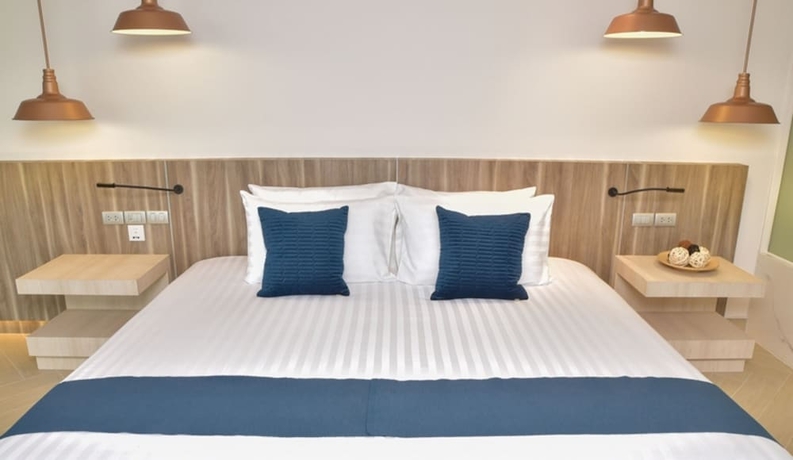 Imagen de la habitación del Hotel Golden Tulip Pattaya Beach Resort. Foto 15