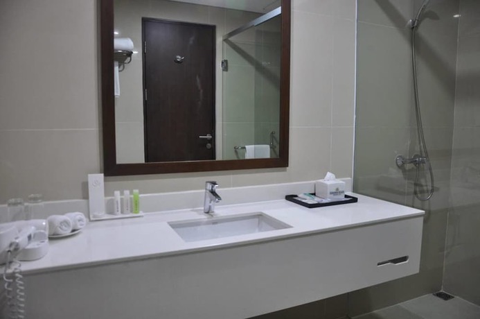 Imagen de la habitación del Hotel Golden Tulip Pontianak. Foto 4