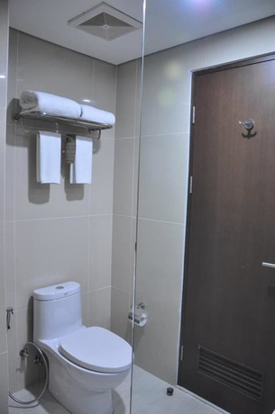 Imagen de la habitación del Hotel Golden Tulip Pontianak. Foto 9