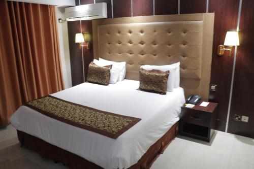 Imagen general del Hotel Golden Tulip Port Harcourt -GTPH. Foto 2