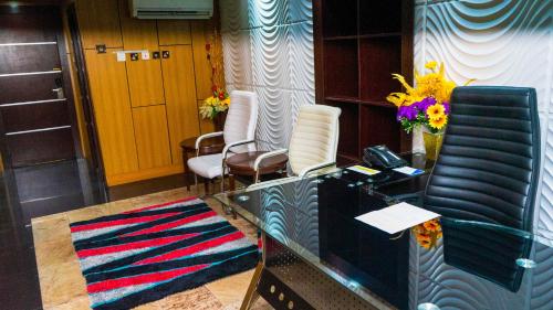 Imagen de la habitación del Hotel Golden Tulip Port Harcourt -GTPH. Foto 18