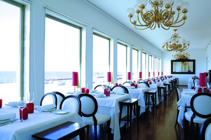 Imagen del bar/restaurante del Hotel Golden Tulip Porto Gaia and Spa. Foto 3