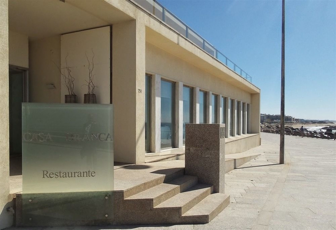 Imagen del bar/restaurante del Hotel Golden Tulip Porto Gaia and Spa. Foto 6