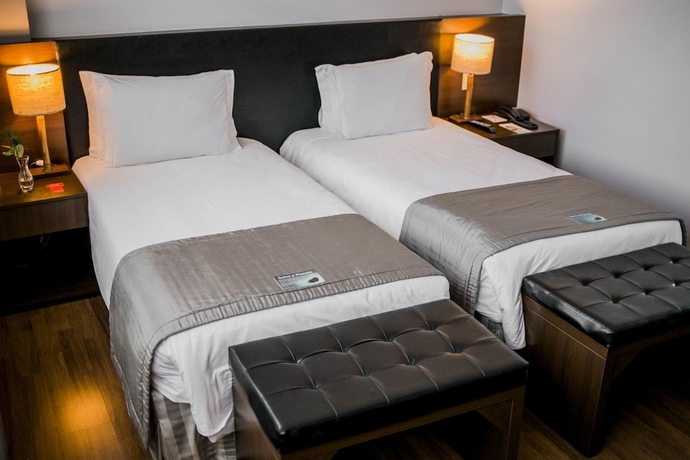 Imagen de la habitación del Hotel Golden Tulip Porto Vit&oacute;ria. Foto 2