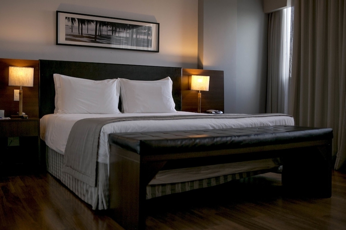 Imagen de la habitación del Hotel Golden Tulip Porto Vit&oacute;ria. Foto 11