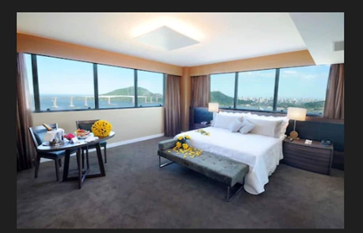 Imagen de la habitación del Hotel Golden Tulip Porto Vit&oacute;ria. Foto 17