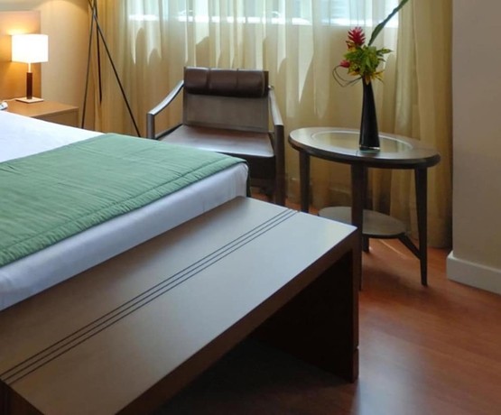 Imagen de la habitación del Hotel Golden Tulip Porto Vit&oacute;ria. Foto 18