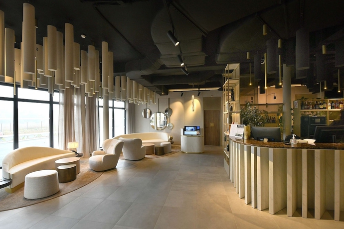 Imagen de los interiores del Hotel Golden Tulip Reims. Foto 19