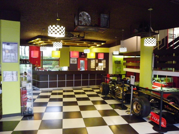 Imagen de los interiores del Hotel Golden Tulip Roissy Saint Witz. Foto 9