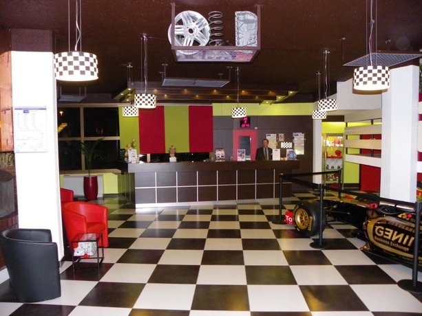 Imagen de los interiores del Hotel Golden Tulip Roissy Saint Witz. Foto 11