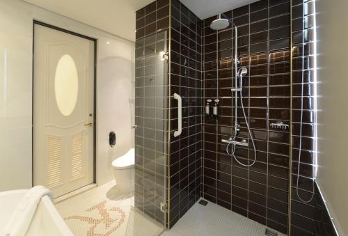 Imagen de la habitación del Hotel Golden Tulip Rs Boutique. Foto 9