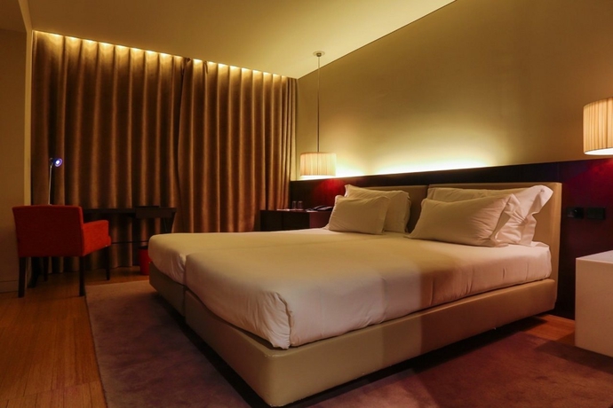 Imagen general del Hotel Golden Tulip São João Da Madeira. Foto 5