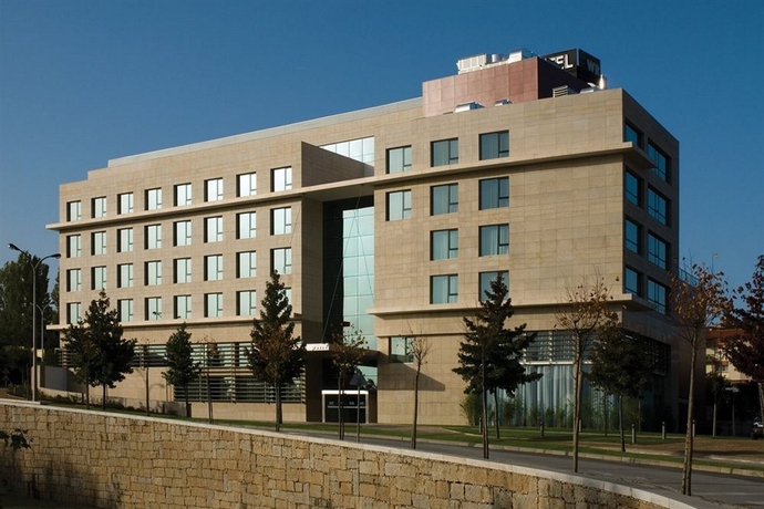 Imagen general del Hotel Golden Tulip São João Da Madeira. Foto 15