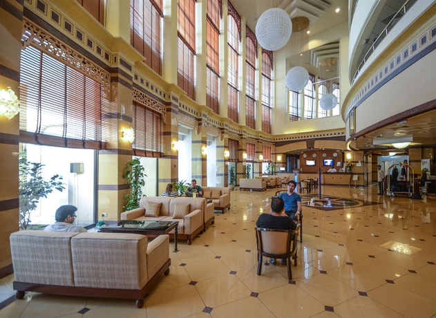 Imagen de los interiores del Hotel Golden Tulip Seeb. Foto 12