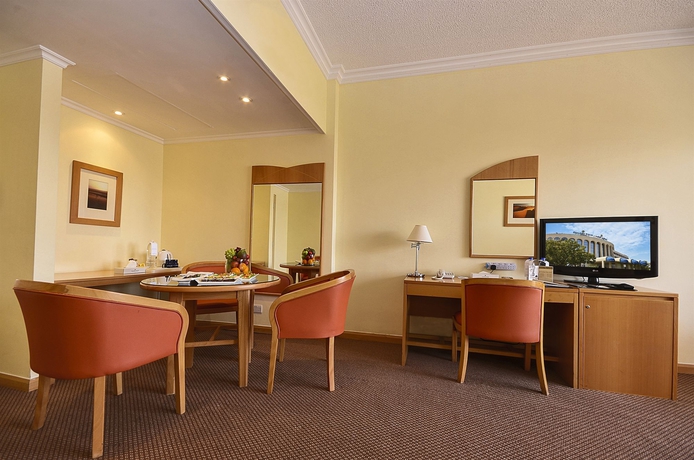 Imagen de la habitación del Hotel Golden Tulip Seeb. Foto 9