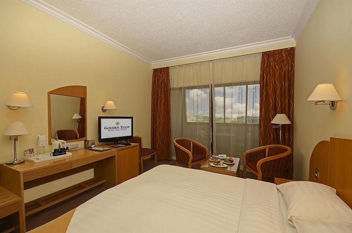 Imagen de los interiores del Hotel Golden Tulip Seeb. Foto 15