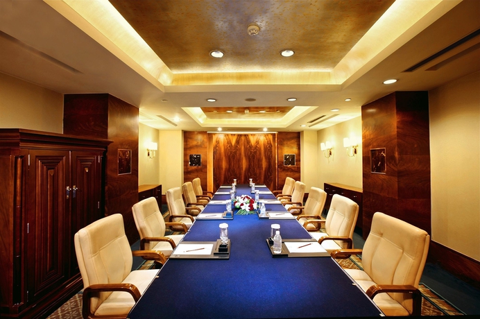 Imagen de los interiores del Hotel Golden Tulip Shanghai Hongqiao. Foto 11