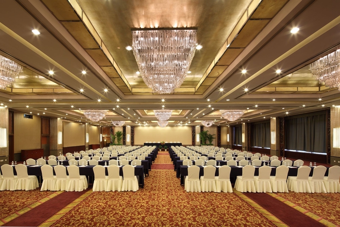 Imagen de los interiores del Hotel Golden Tulip Shanghai Hongqiao. Foto 12