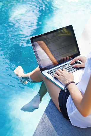 Imagen de la piscina del Hotel Golden Tulip Sophia Antipolis - and Spa. Foto 10