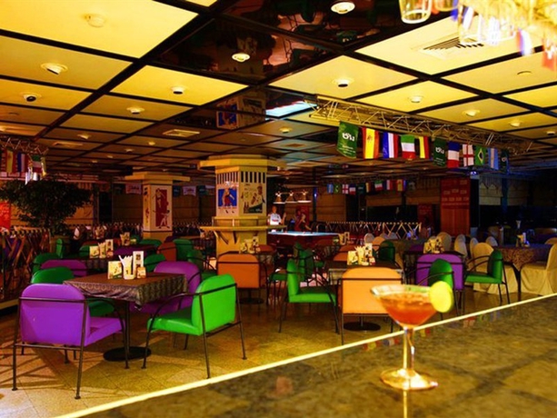 Imagen general del Hotel Golden Tulip Sovereign Bangkok. Foto 2