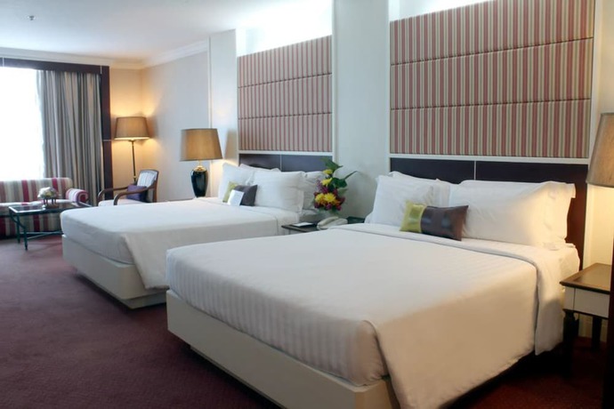Imagen de la habitación del Hotel Golden Tulip Sovereign Bangkok. Foto 16