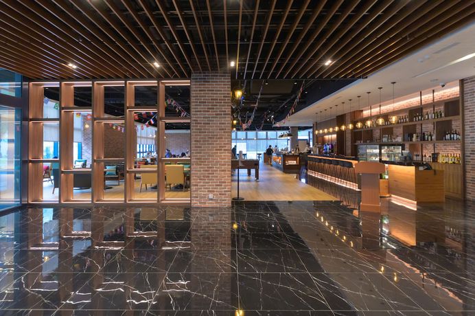 Imagen de los interiores del Hotel Golden Tulip Taichung. Foto 18