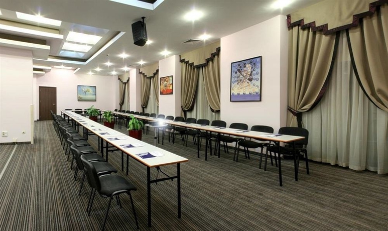 Imagen de los interiores del Hotel Golden Tulip Varna. Foto 14