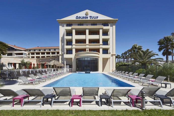 Imagen de la piscina del Hotel Golden Tulip Villa Massalia. Foto 15