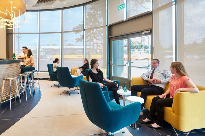 Imagen de los interiores del Hotel Golden Tulip Warsaw Airport. Foto 16