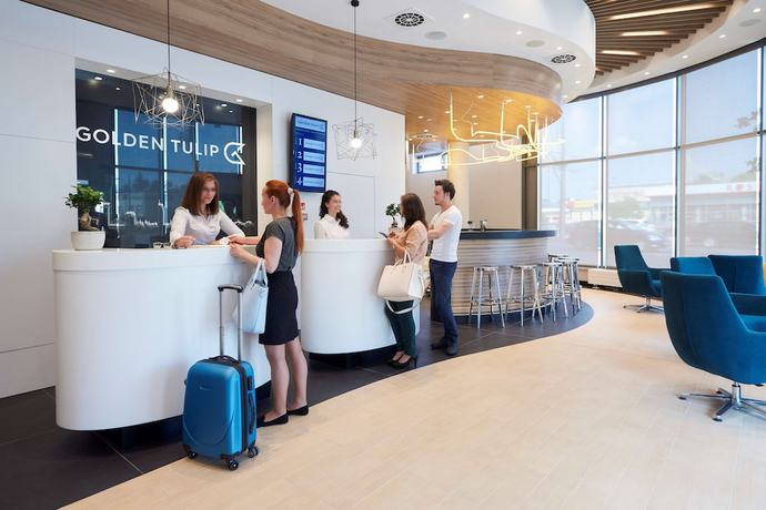 Imagen de los interiores del Hotel Golden Tulip Warsaw Airport. Foto 17