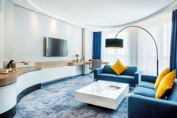 Imagen de la habitación del Hotel Golden Tulip Warsaw Airport. Foto 10