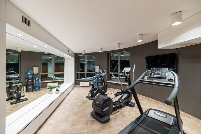 Imagen de los interiores del Hotel Golden Tulip Warsaw Airport. Foto 18