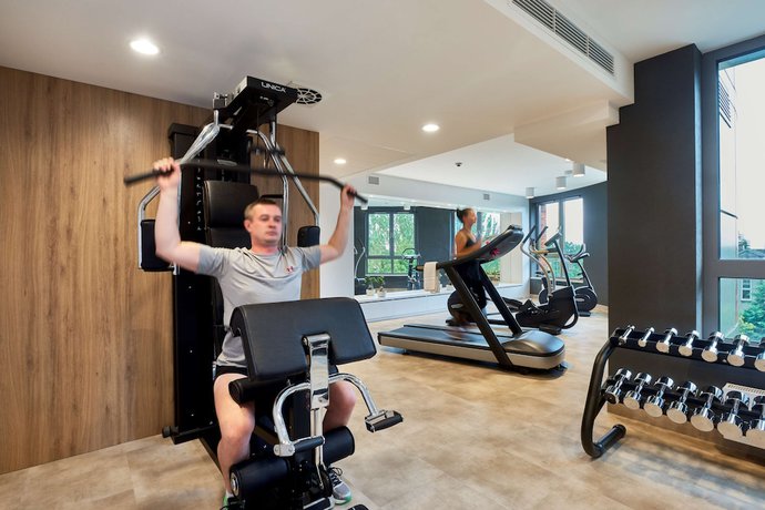 Imagen de los interiores del Hotel Golden Tulip Warsaw Airport. Foto 19