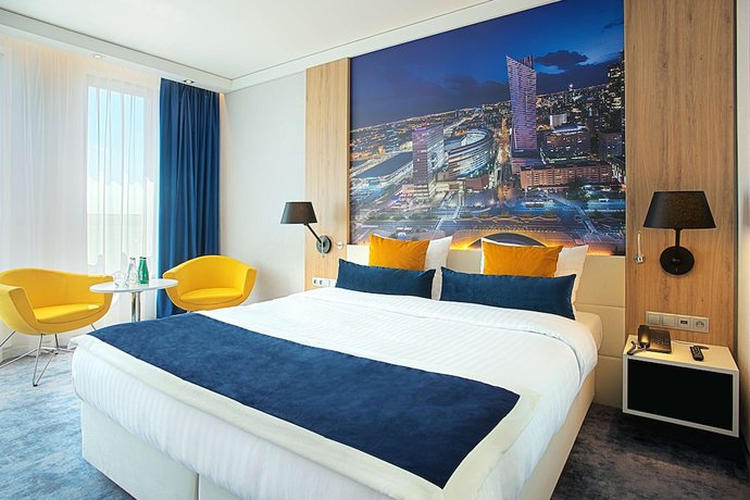 Imagen de la habitación del Hotel Golden Tulip Warsaw Airport. Foto 11