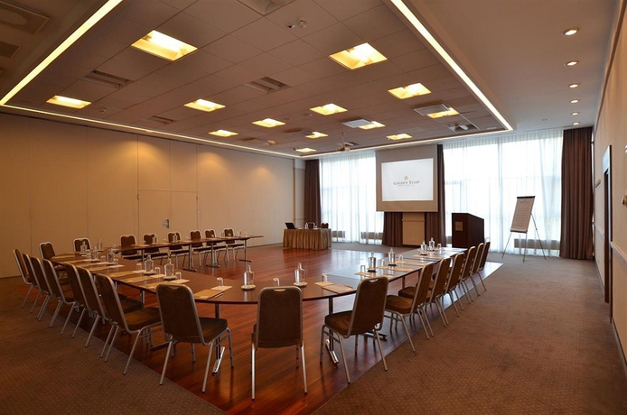 Imagen de los interiores del Hotel Golden Tulip Warsaw Centre. Foto 7