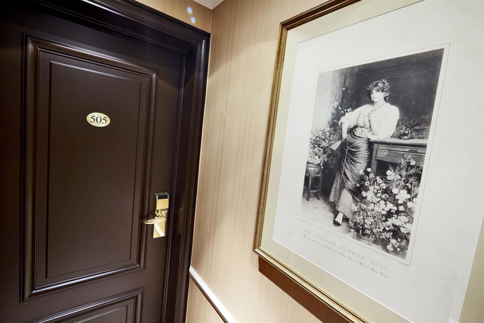 Imagen de la habitación del Hotel Golden Tulip Washington Opera. Foto 9